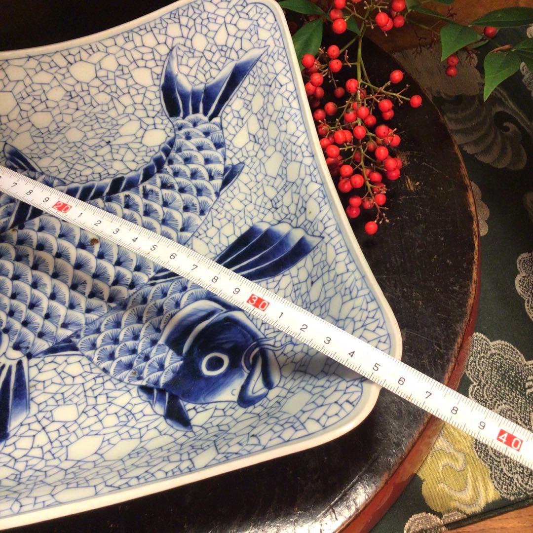 A893 古伊万里　染付　鯉に氷烈紋様　隅入角皿　1尺