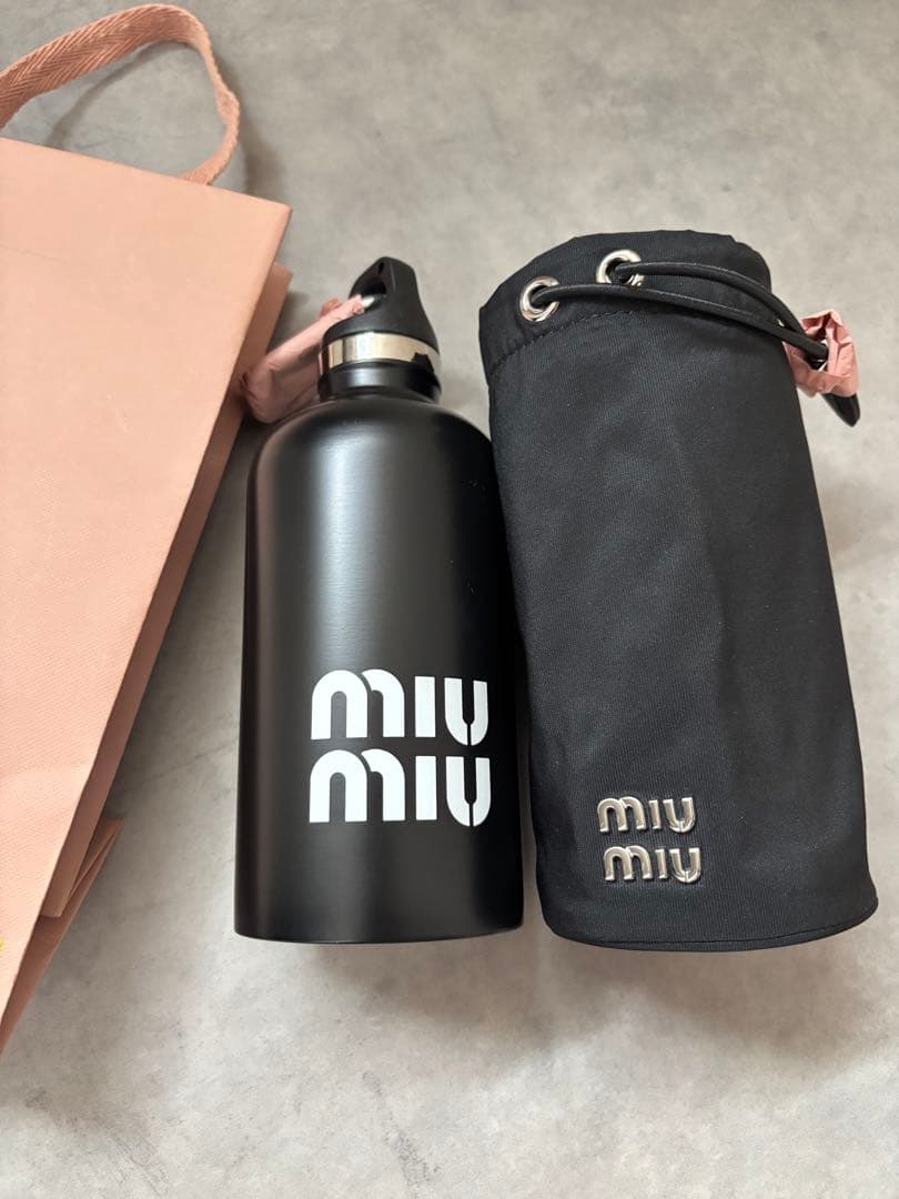 未使用 miumiu ステンレスボトル 非売品 水筒