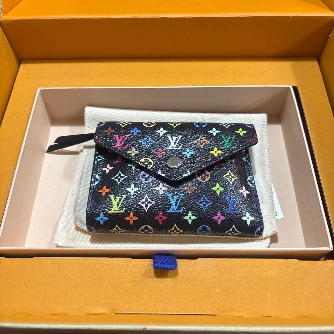 LOUIS VUITTON財布 LV×TM ヴィクトリーヌモノグラム 村上隆