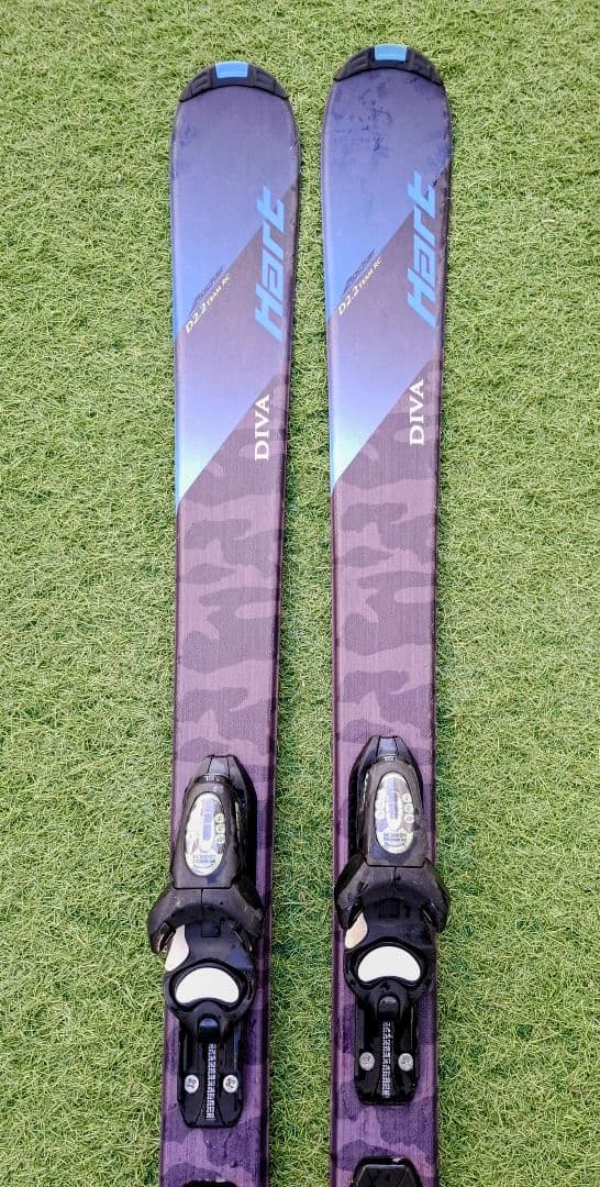 スキー4点セット（板、靴、ビンディング、ストック）　取扱説明書付