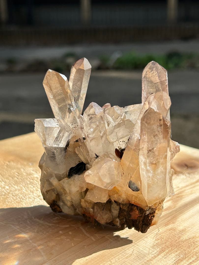 ヘマタイト水晶クラスター天然石非常に珍しい水晶29,800 ‼️大特価SALE