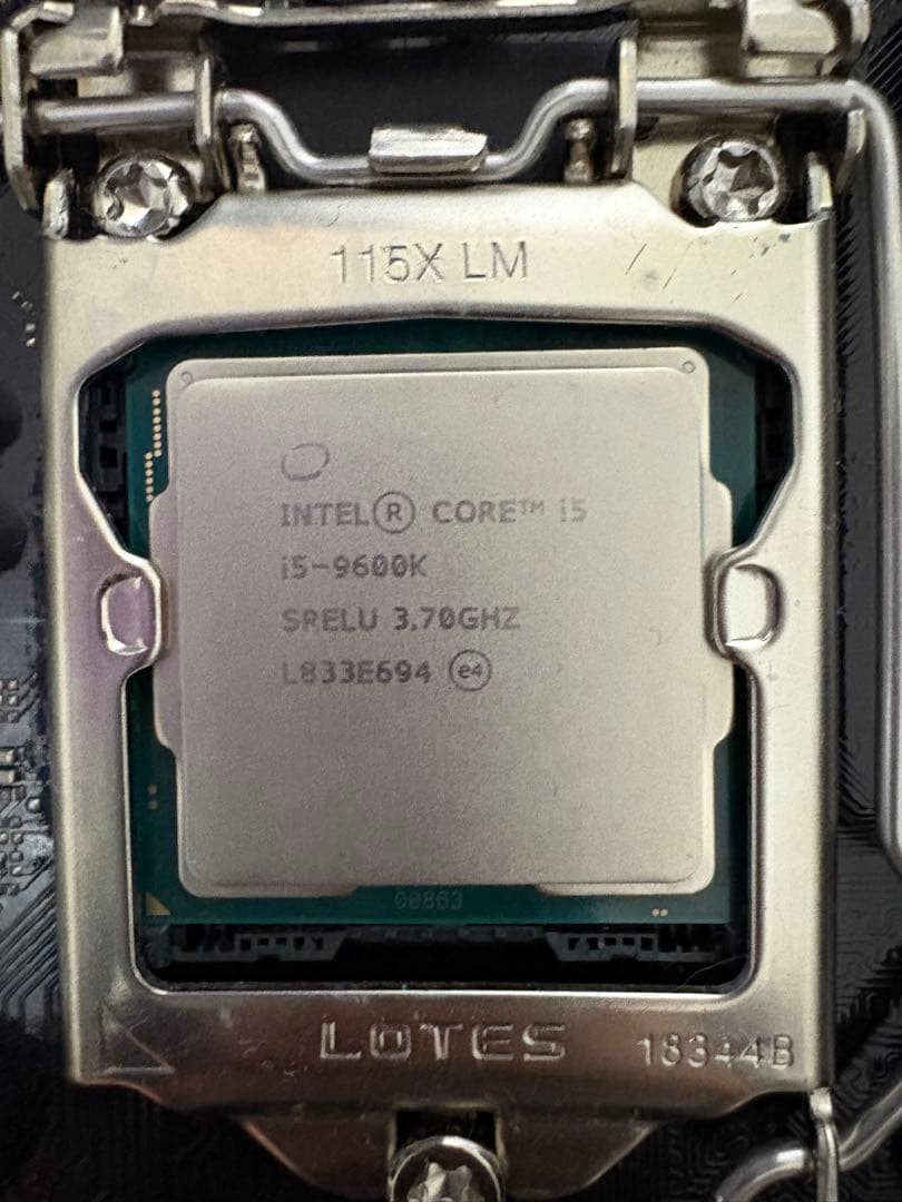 CPU Intel core i5-9600K z390 pro4 ddr4 16GB