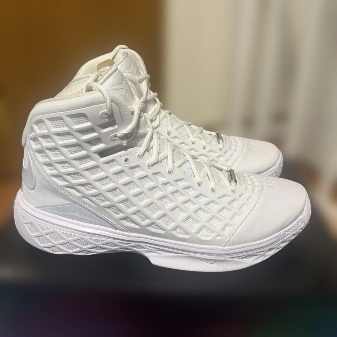 ホワイト ハイカット バスケットシューズ