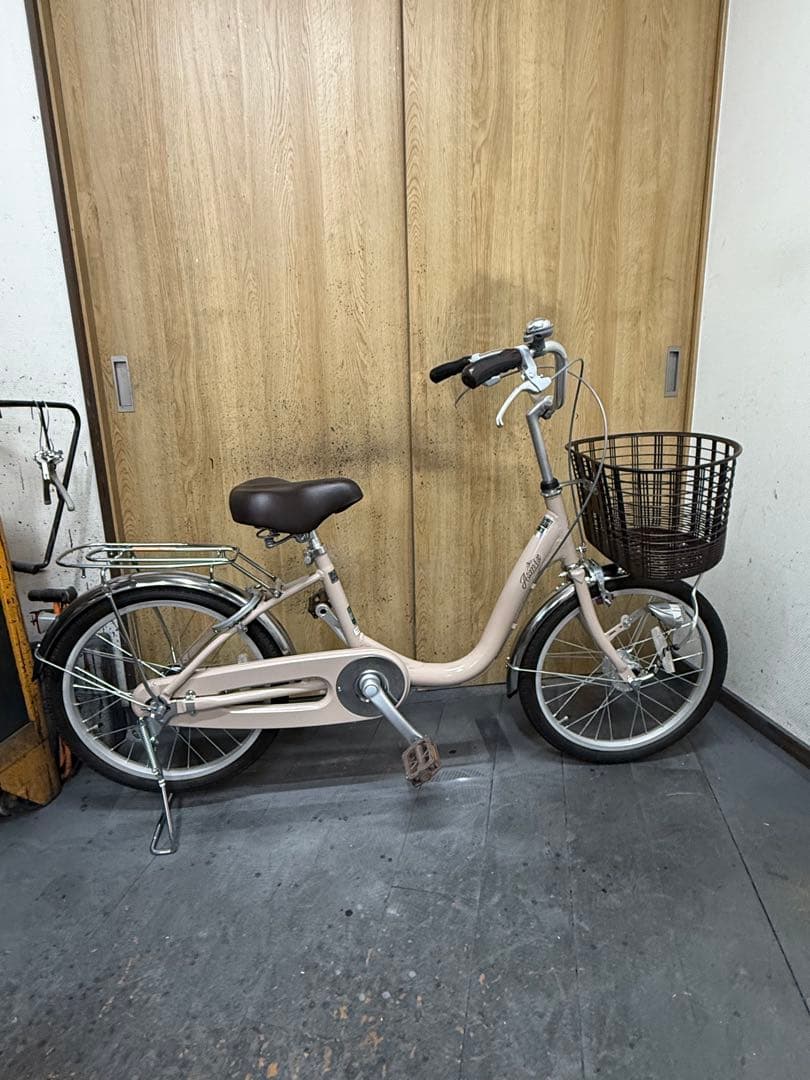 中古車　アスミックス　20インチ　アルミフレーム　LEDオートライト　美品