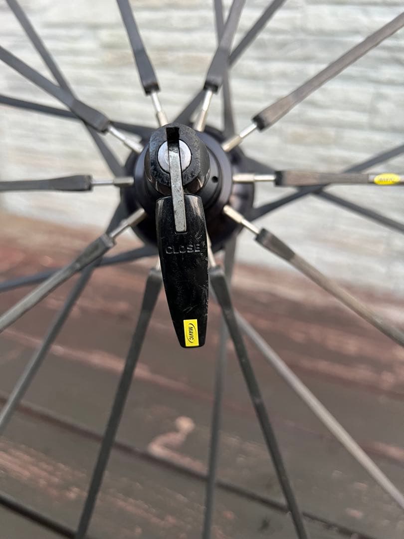 定価60万円 MAVIC COSMIC CARBONE ULTIMATE