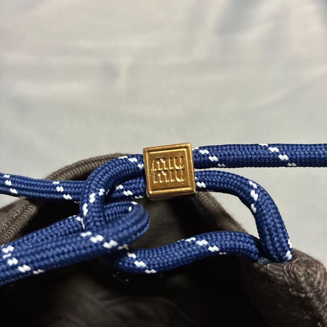 miumiu ベースボールキャップ