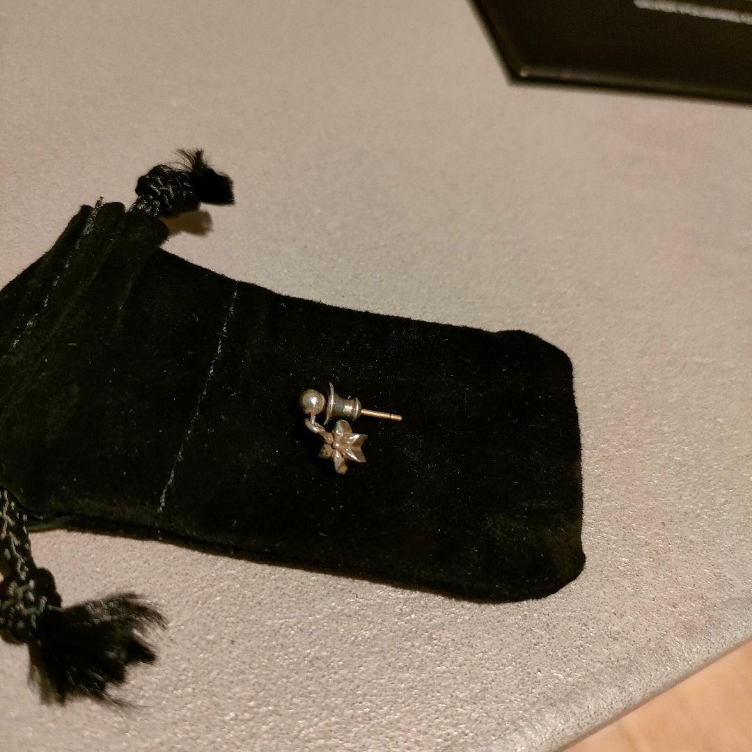 クロムハーツ タイニー スター ドロップ ピアス CHプラス