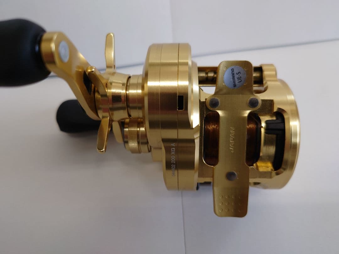 リール SHIMANO CALCUTTA CONQUEST 200XG