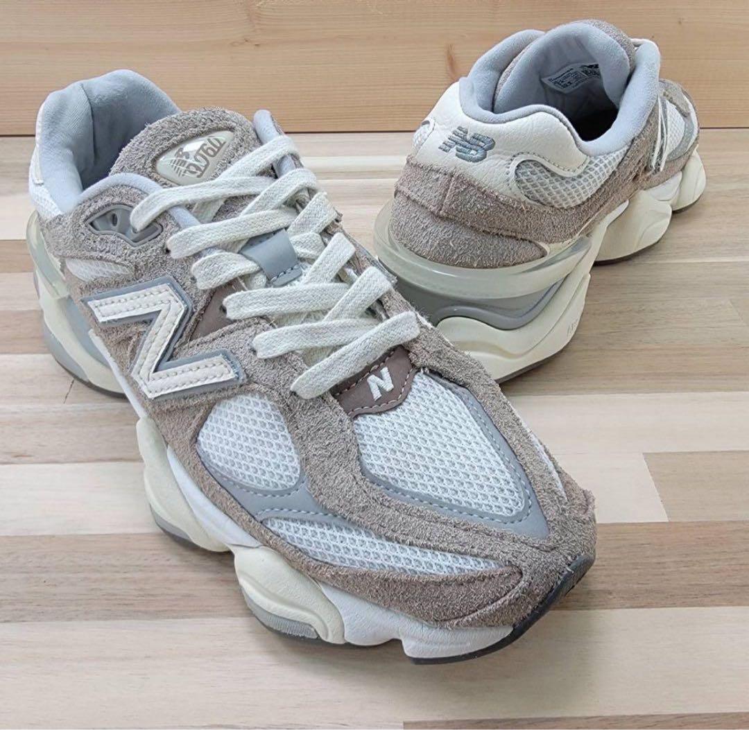 ニューバランス　25.5