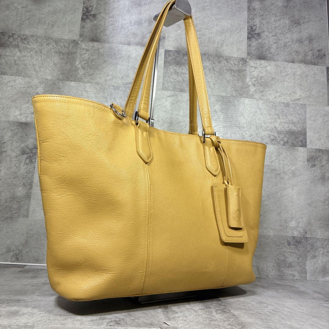 【良品】✨PELLE MORBIDA レザー　2wayトートバック　大容量 YE