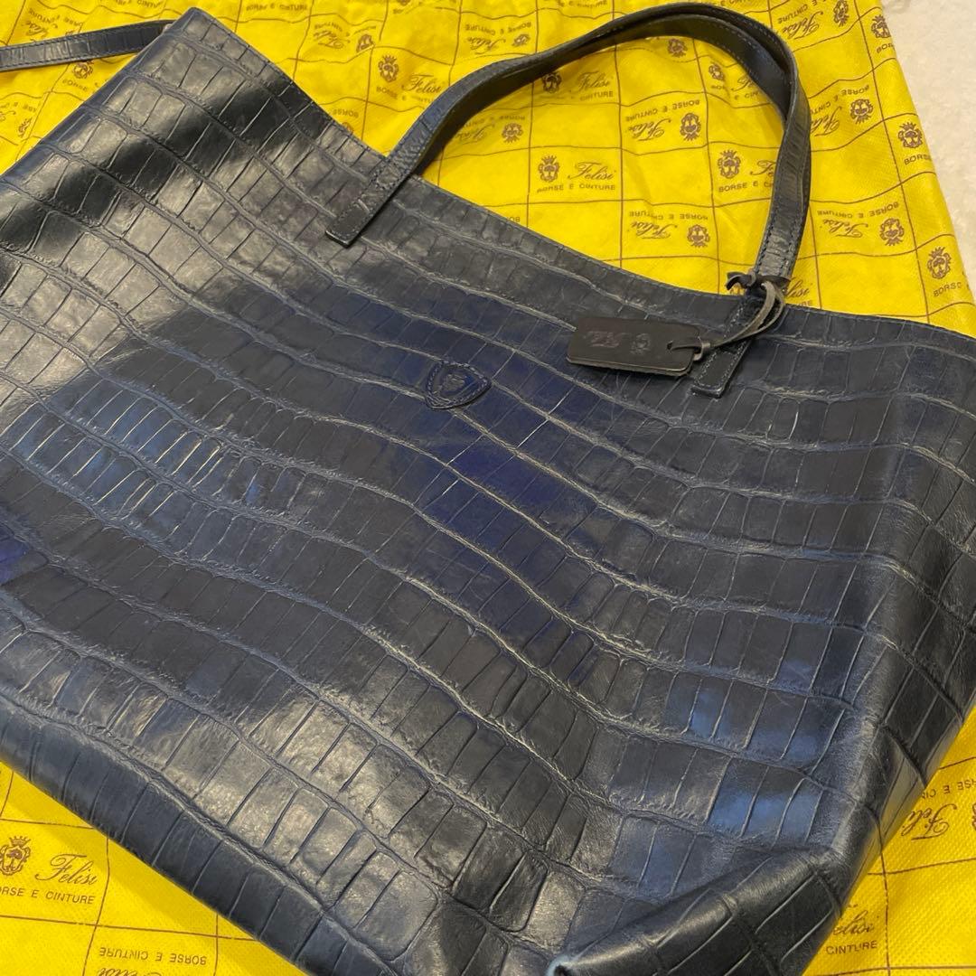 フェリージ　メンズトートバッグ　 エンボスレザー（クロコ型押し）