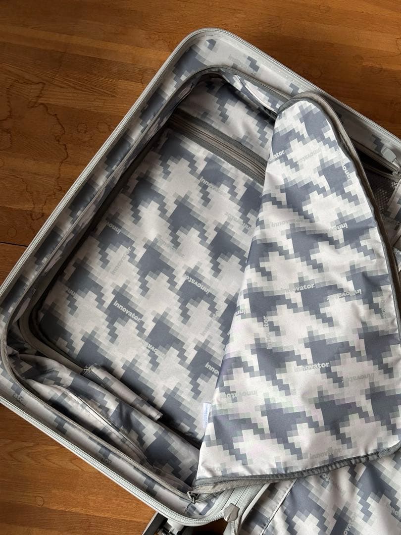 イノベーター スーツケース Mサイズ フロントオープン 55L