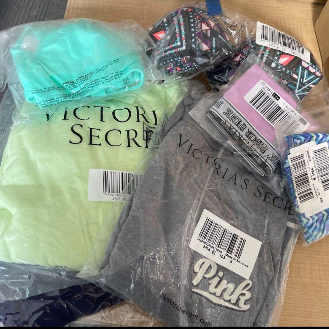 ビクトリアシークレットPINKのミステリーボックス✖︎3個