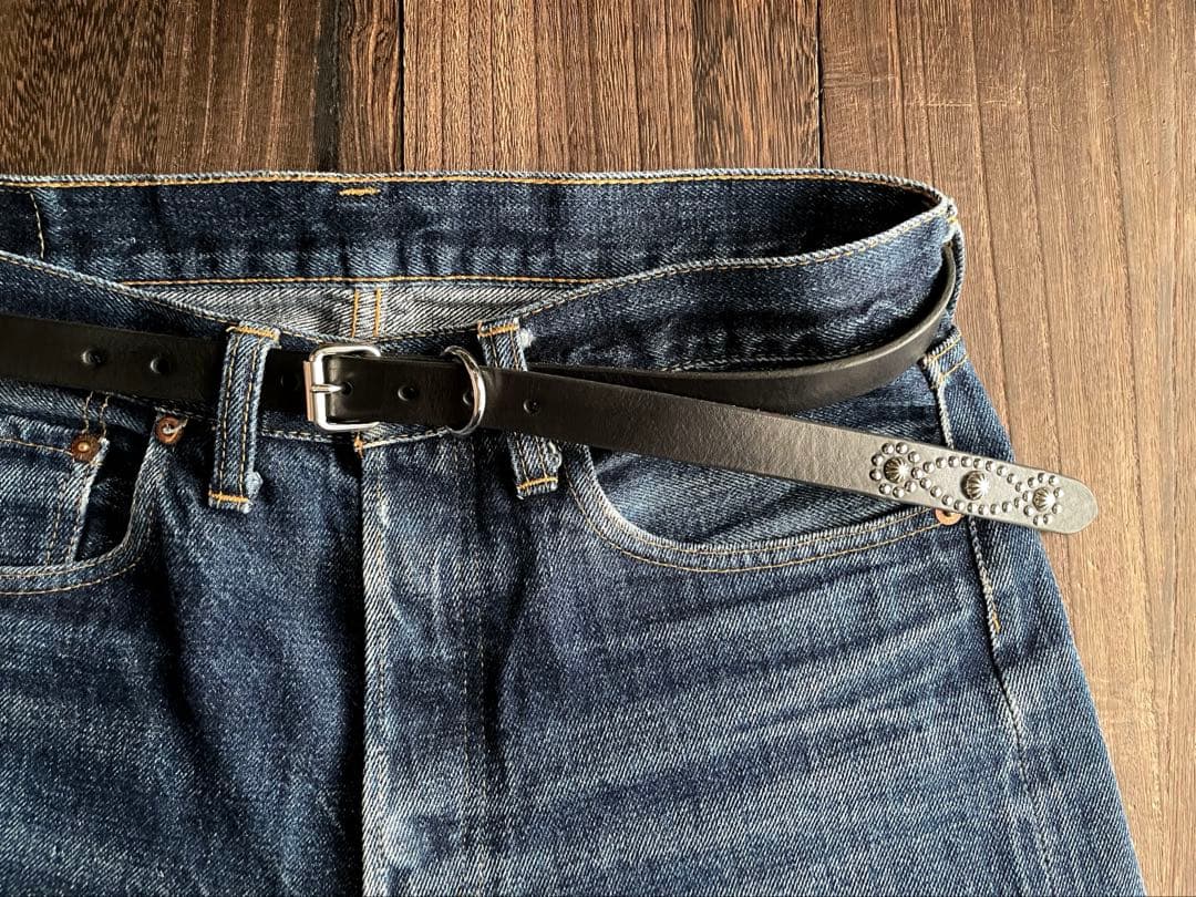 ナローロングベルト　シルバー　ミッスーリoval2 HTC CALEE