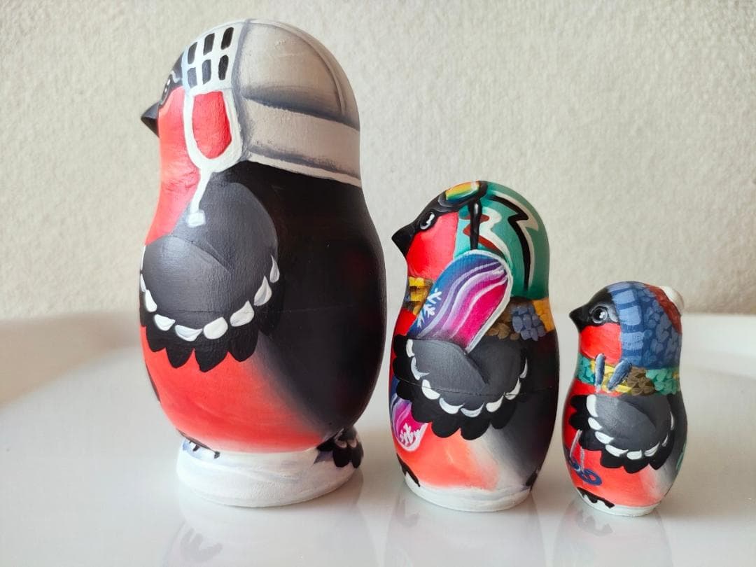 【CBT113】10cm級 マトリョーシカ (中) スベトラーナ ウソ/うその鳥