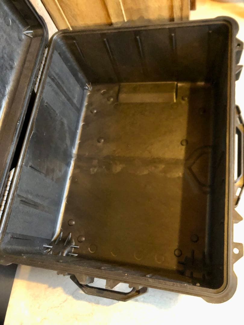 ペリカンケース1610