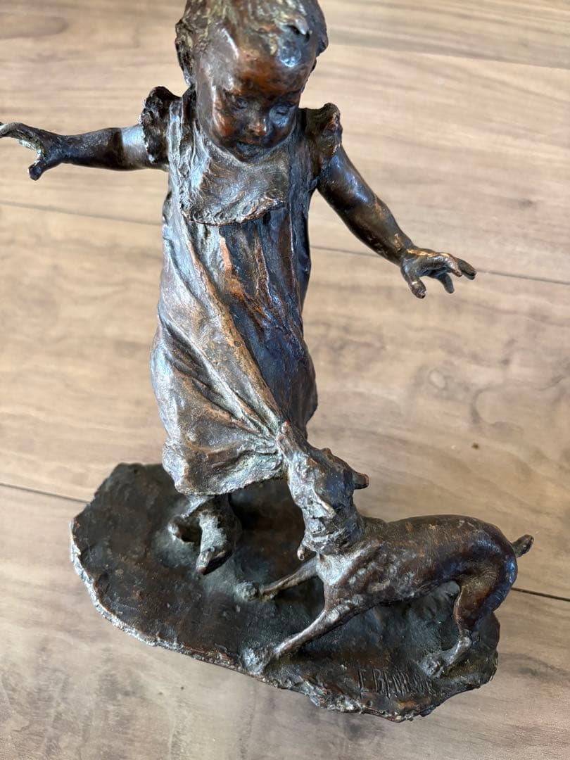 子供と犬のブロンズ彫刻 古銅製 重約1300克