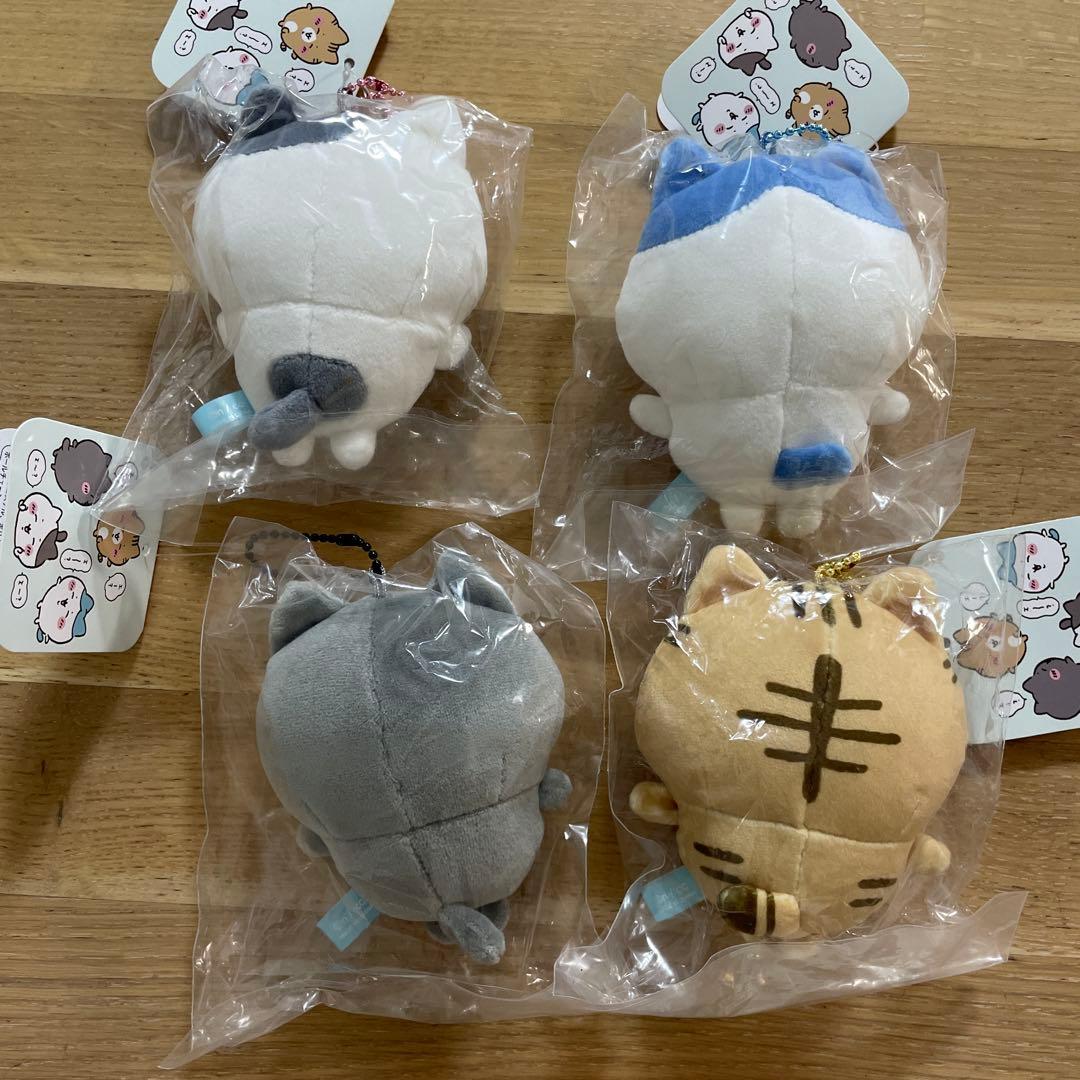 未使用・タグ付き　ちいかわ ハチワレとごきげんななかまマスコット　4種