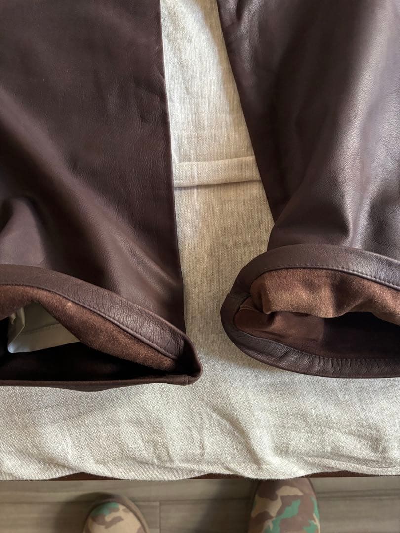 激レア　未使用　ポールスミス　ゴートレザー　山羊革　レザーパンツ　w31