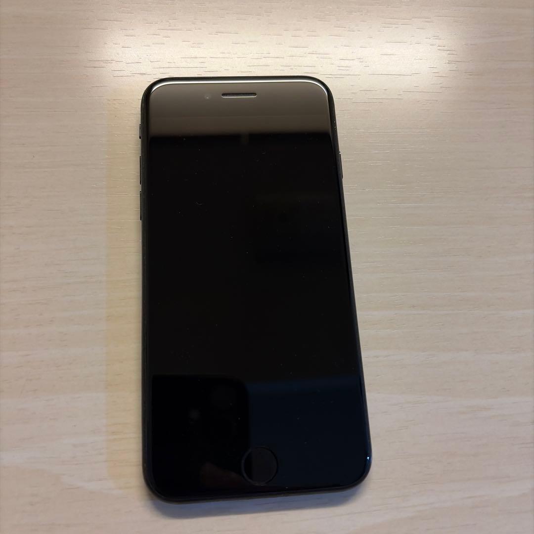 Apple iPhone se2 ブラック本体　64g