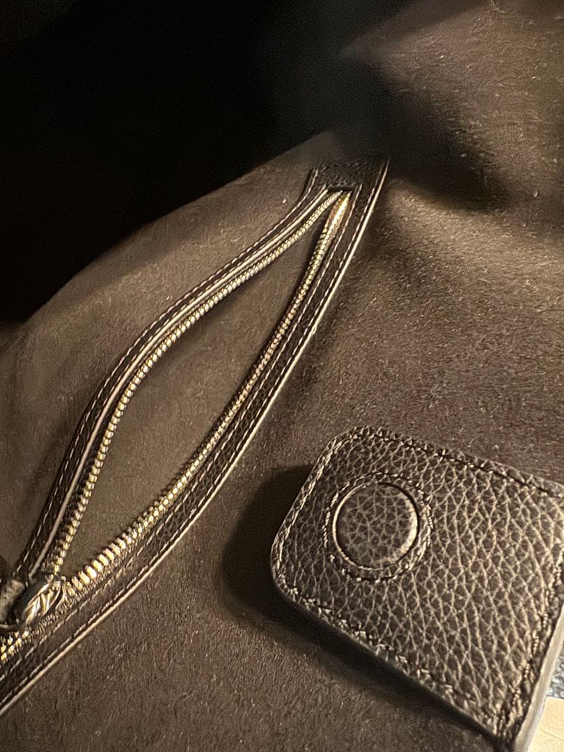 aucentic レザートート　ブラック