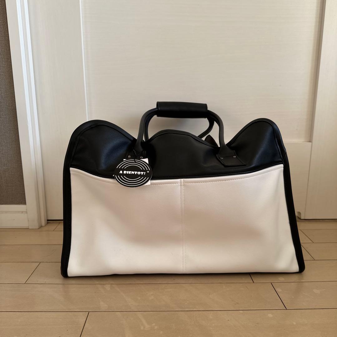 A BIENTOT バッグ 白と黒