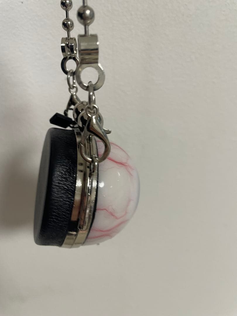 Eyeball Locket pendant（愛と狂気のマーケット）