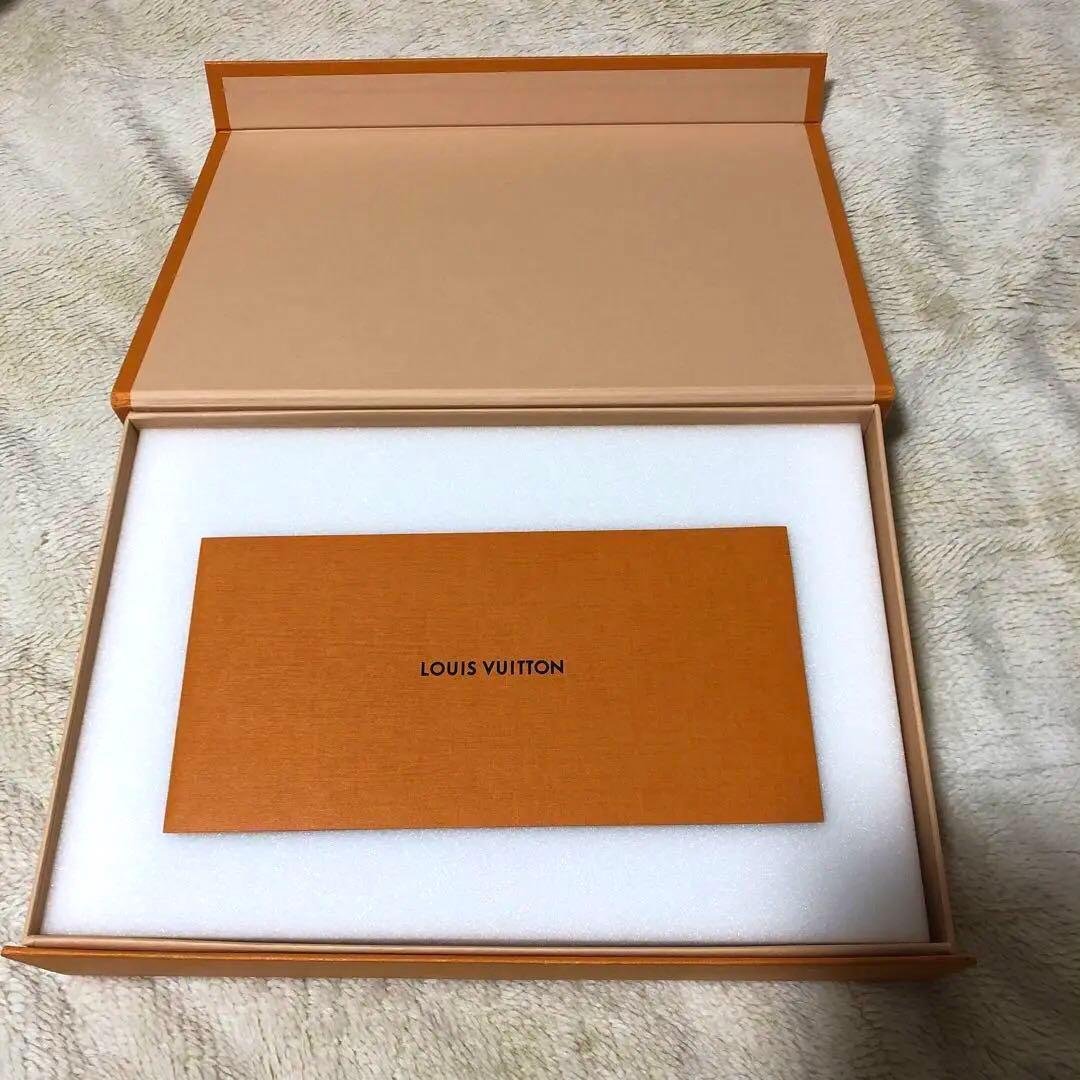 【美品】LOUIS VUITTON ルイヴィトン トリヨンレザー フォトフレーム