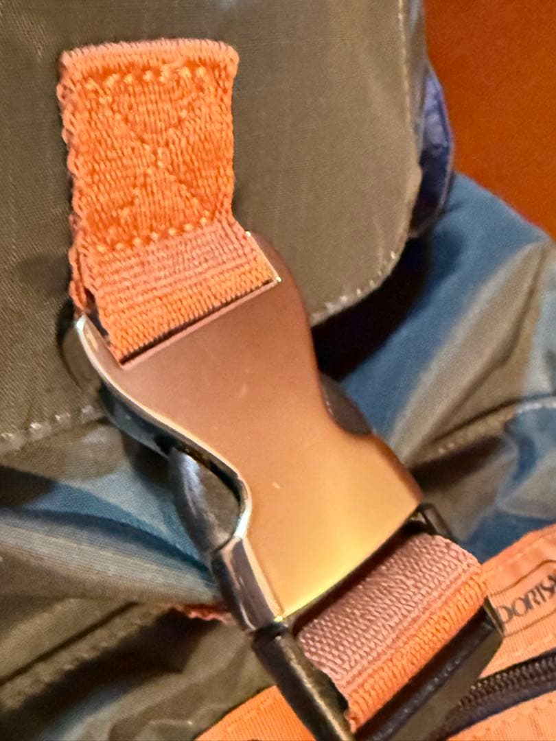 神崎恵✖️レスポートサック ダークグレー フラップ付きバックパック