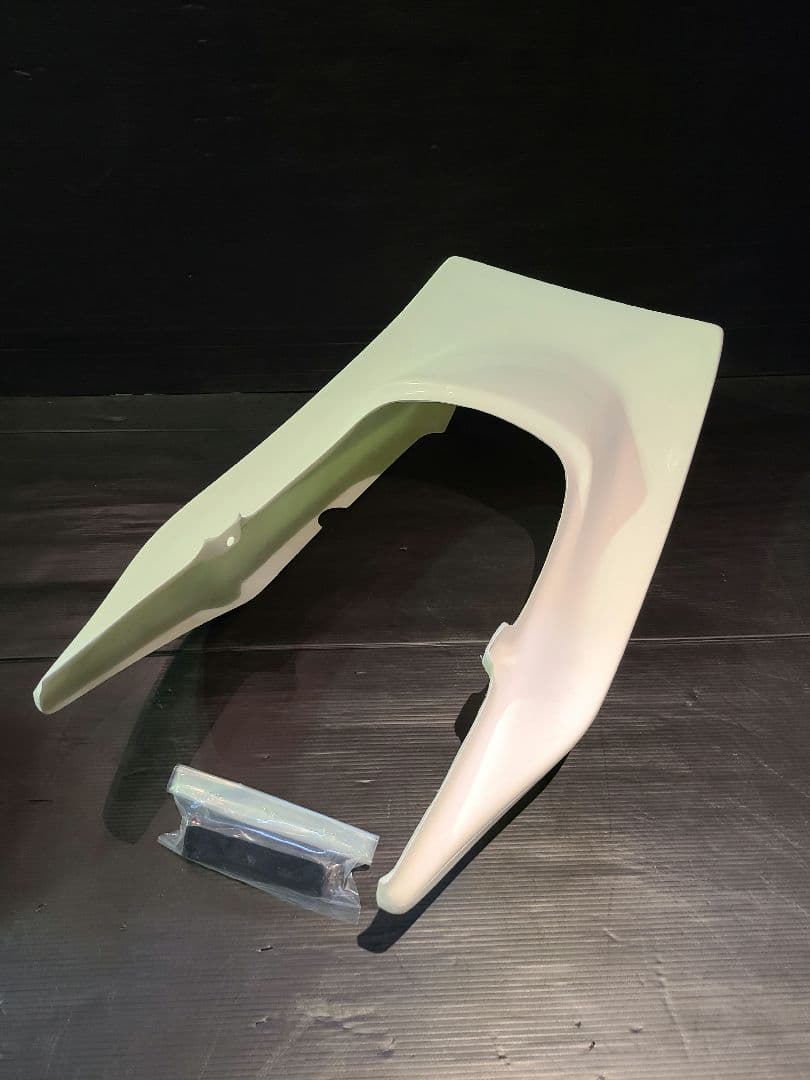 XJR400 ～97 4HM テールカウル 新品 XJR テールカウル ハネ