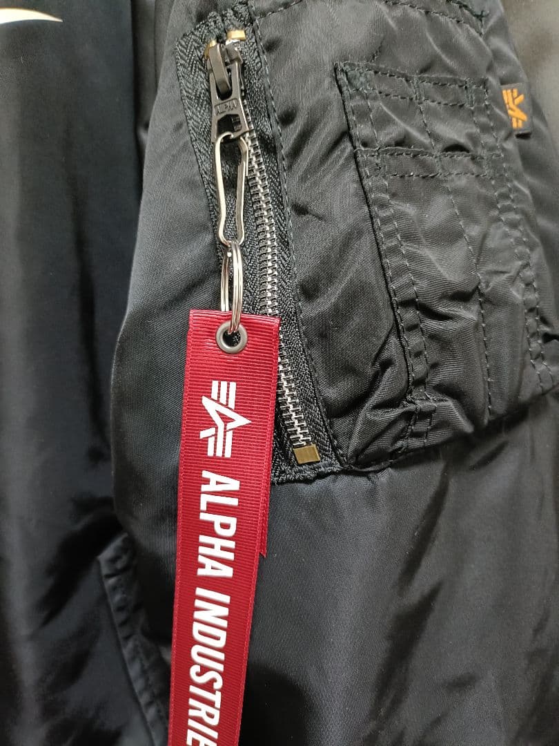 松*弘様 ALPHA INDUSTRIES MA-1ジャケット ナイキロゴ入り
