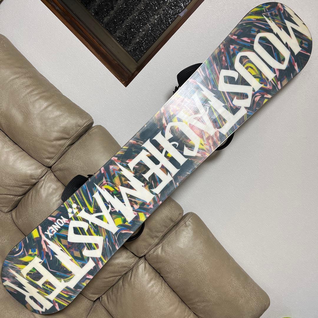 YONEX MOUSTACHEMASTER 152×2025 FLUX EM M