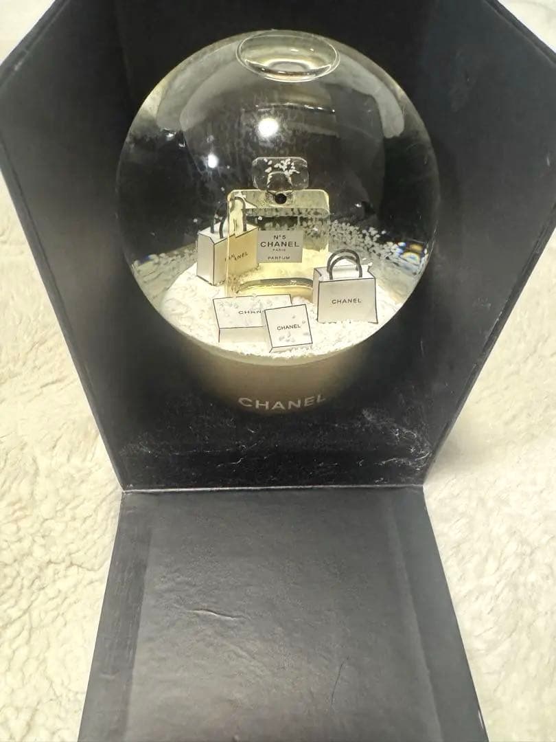 CHANEL シャネル　ノベルティ　スノードーム　No.5 箱付き