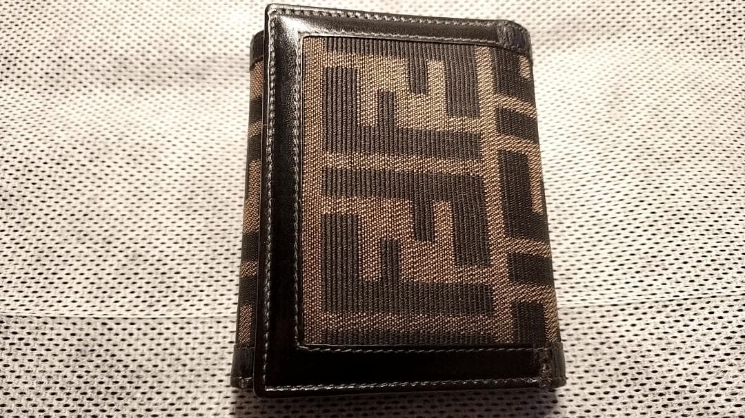 FENDI フェンディ ズッカ柄 三つ折り財布