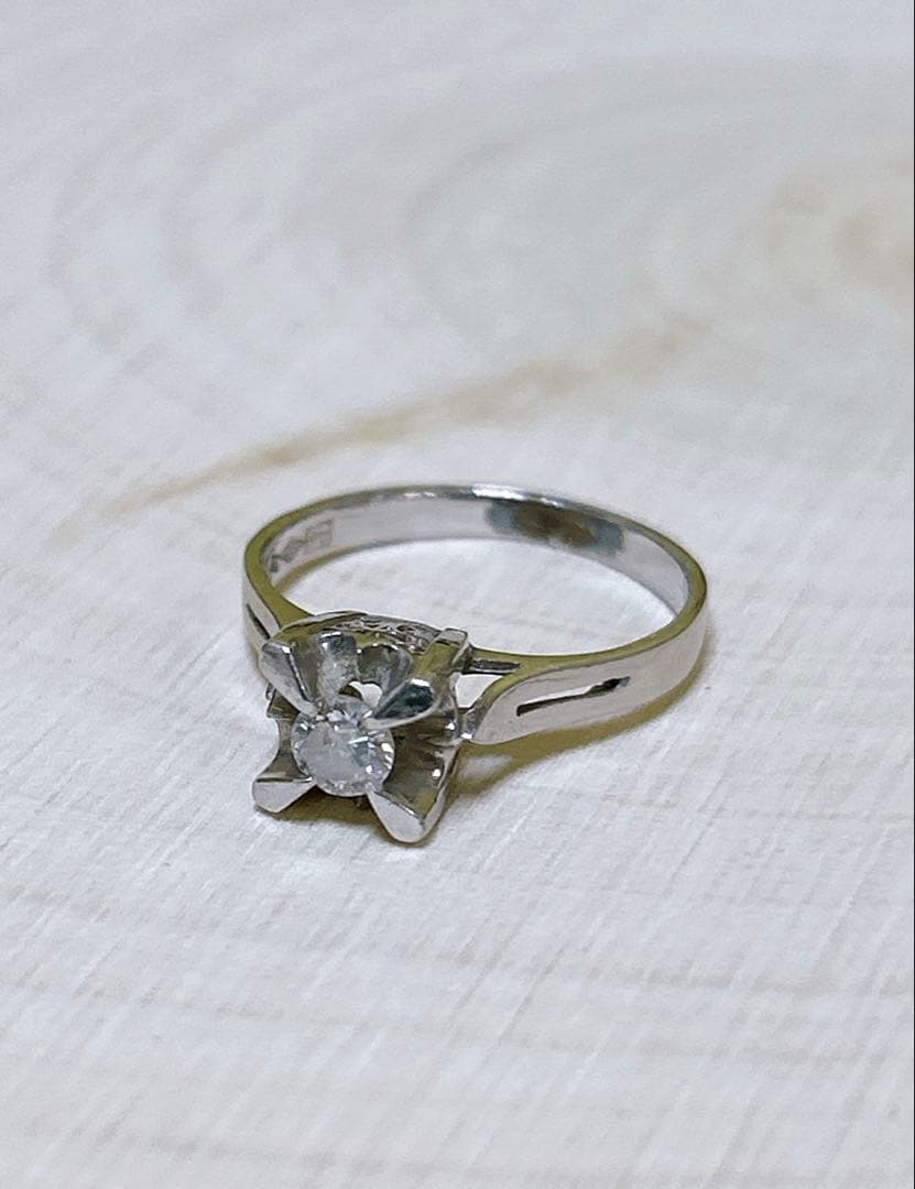 ダイヤモンド リング プラチナ