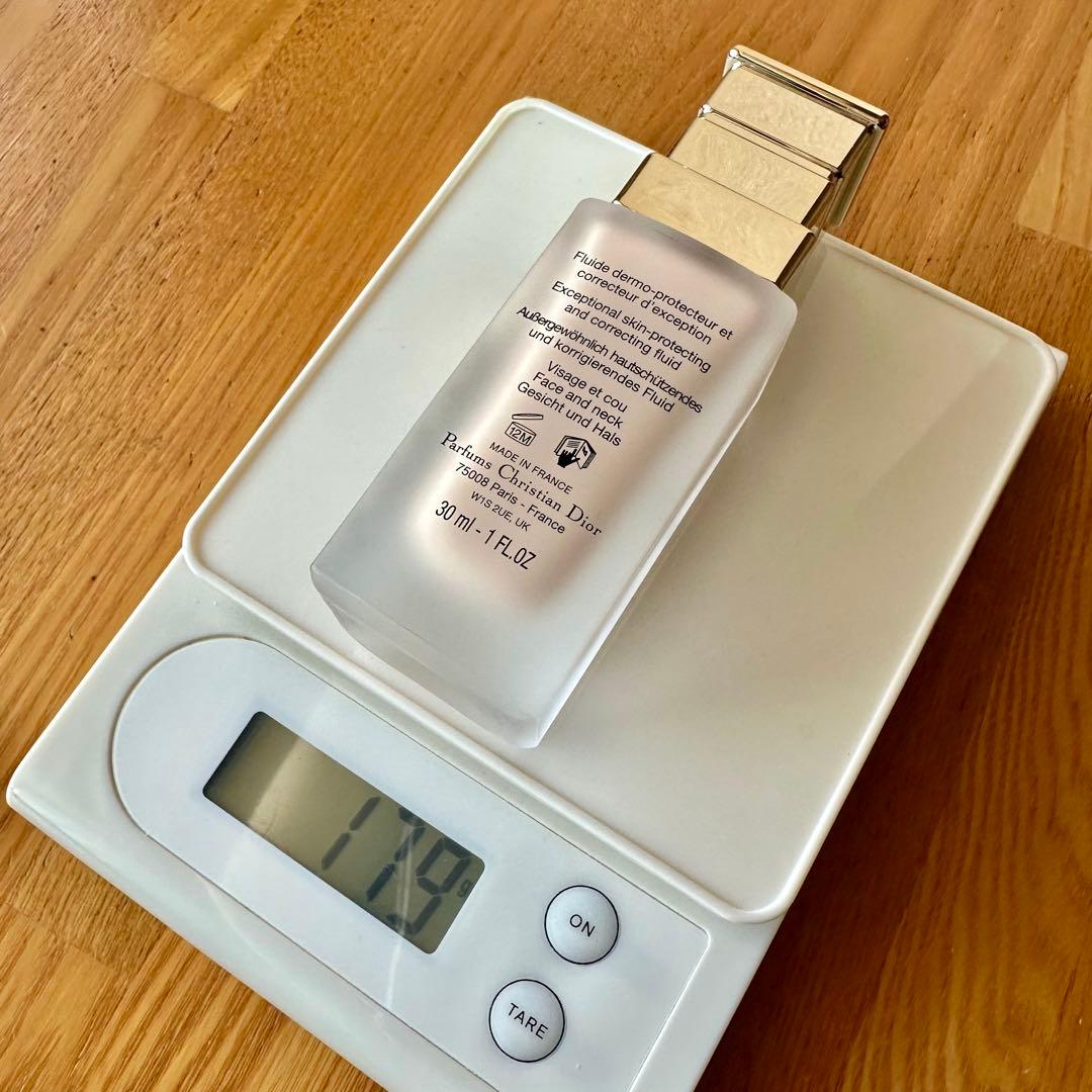 プレステージ ホワイト ル プロテクターUV ルミエール シアーグロー 30ml