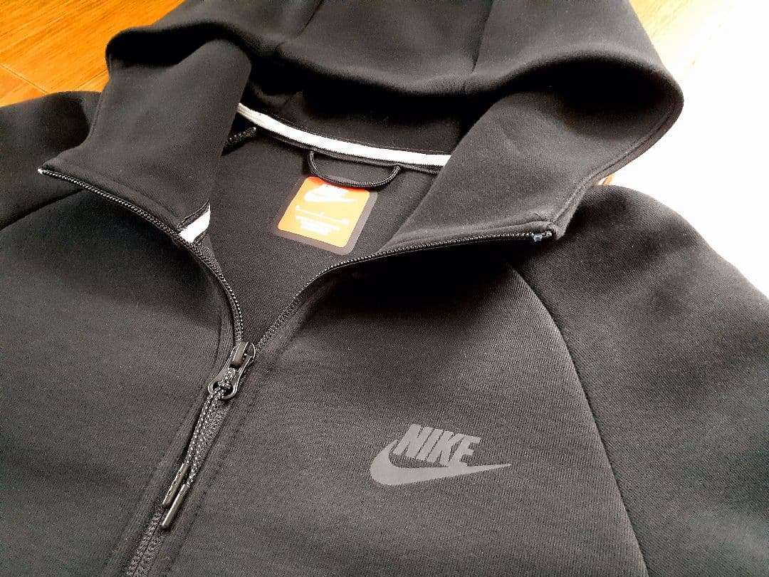 NIKE　テックフリースパーカー　ブラック　S　正規品