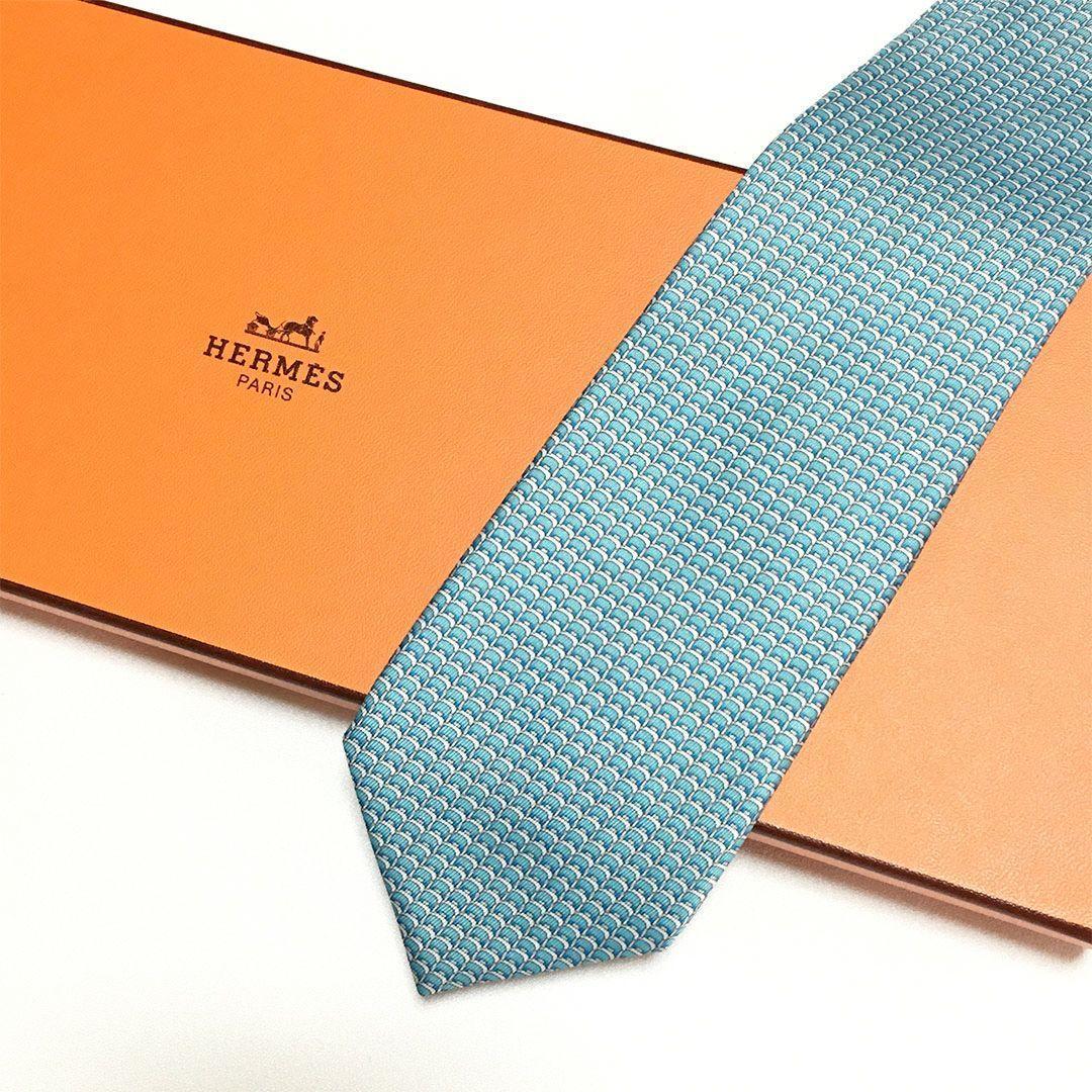 未使用級 エルメス HERMES ネクタイ シルク100% ライトブルー系 総柄