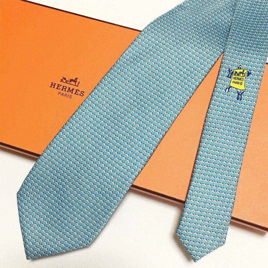 未使用級 エルメス HERMES ネクタイ シルク100% ライトブルー系 総柄