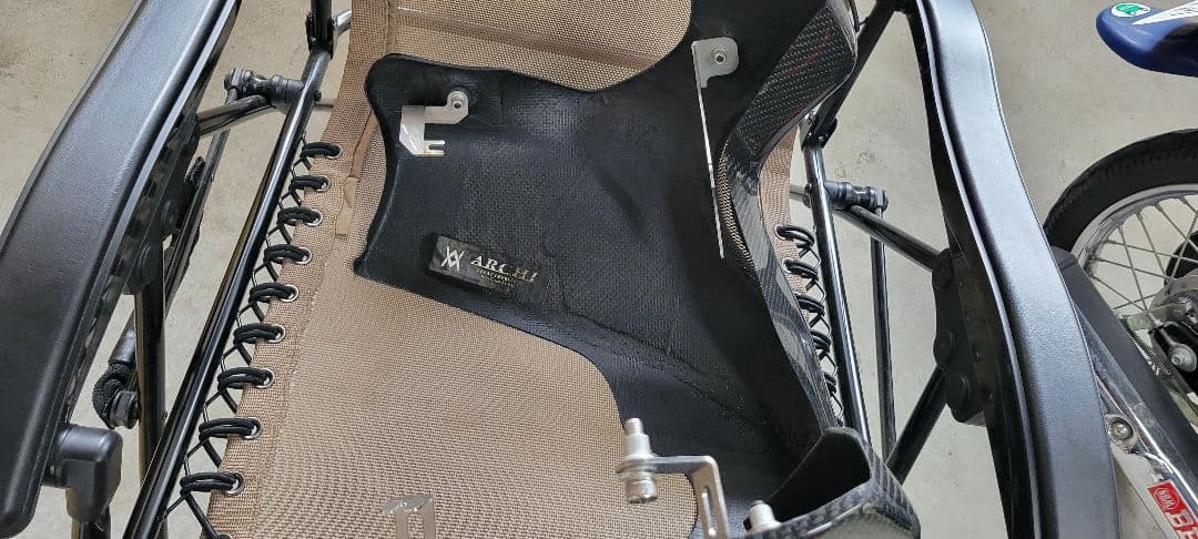 カワサキz900rs 　アーキ綾織りカーボンアンダーカウル