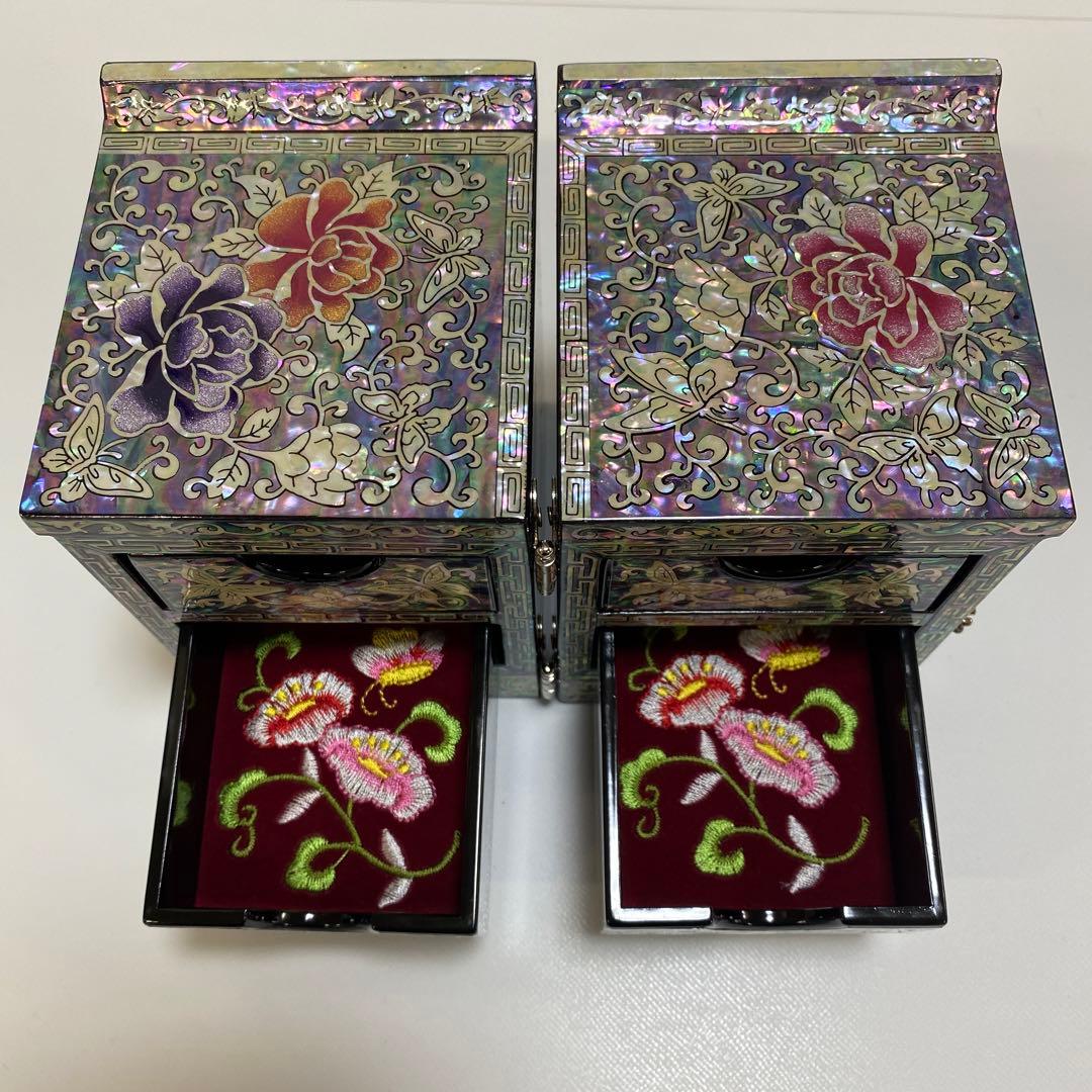 【新品】 韓国　螺鈿　宝石箱 伝統工芸　漆塗り ブルー系 1点 ミニ箪笥