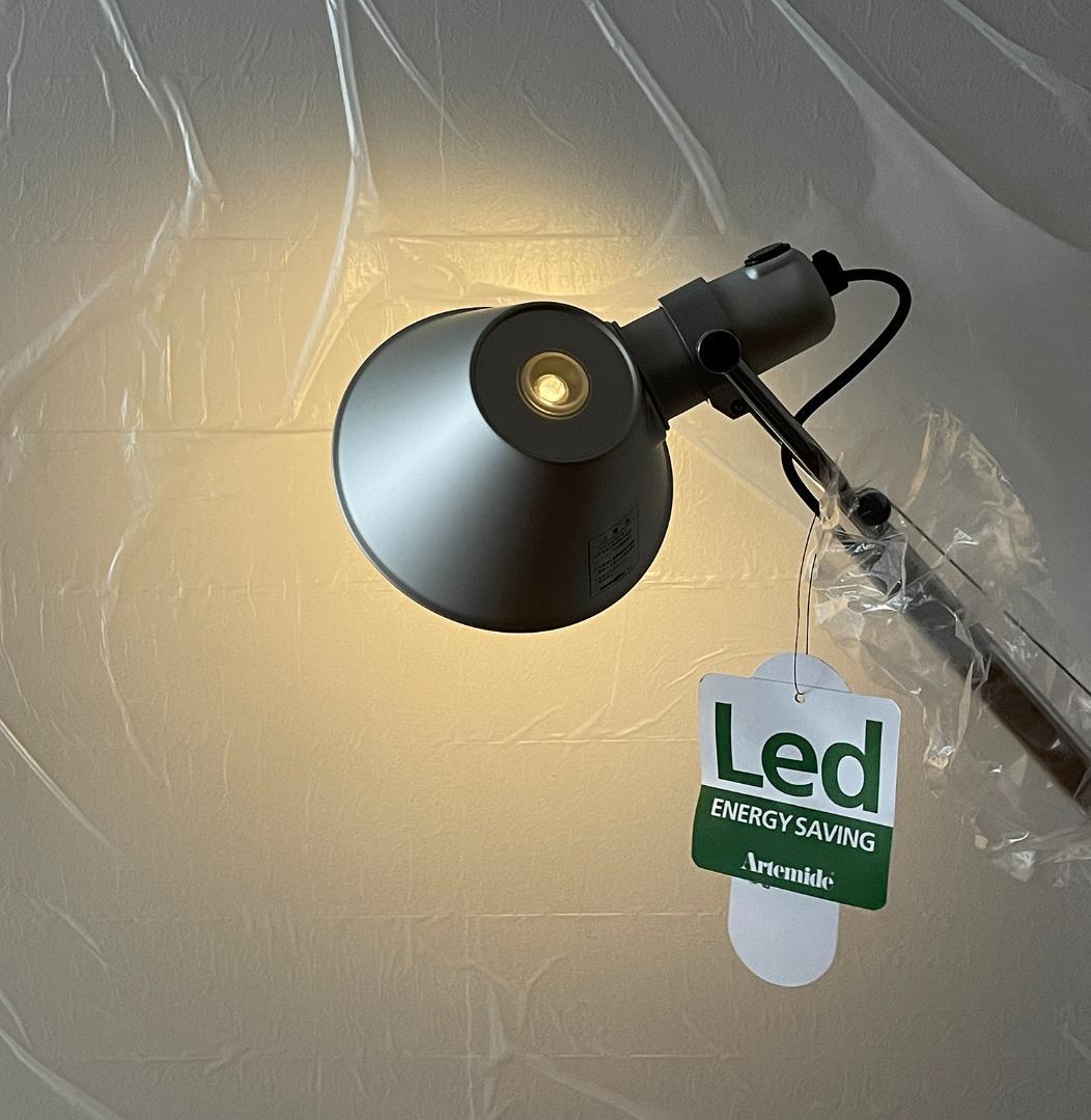 アルテミデ トロメオ フロアランプ フロアスタンド FLOS vitra