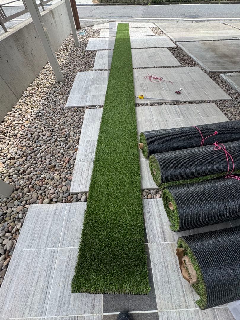 R8 人工芝 スポーツ 1m x 10m 33mm