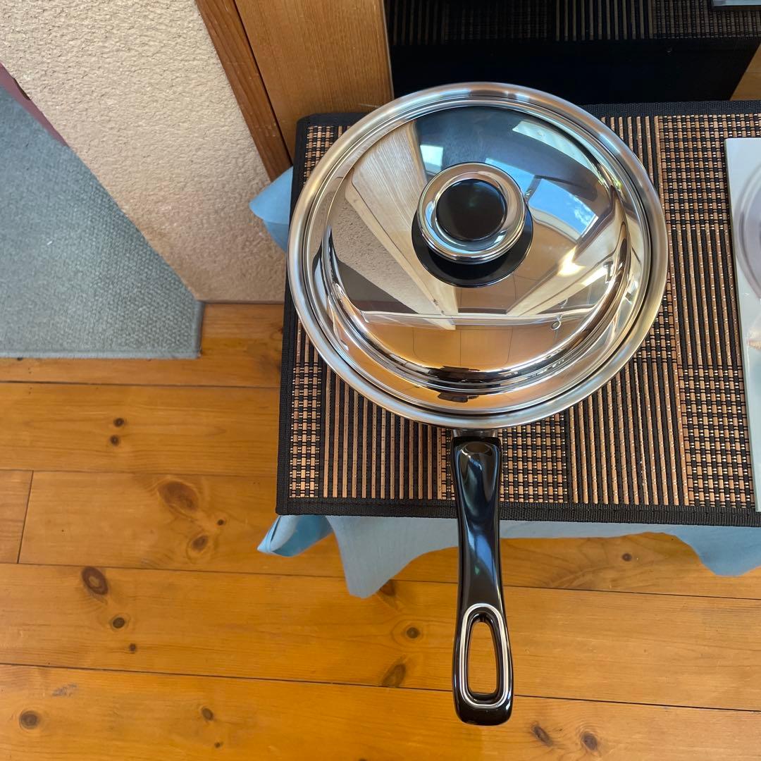 ★50%OFF‼︎ タッパーウェアプレミアム19cm片手鍋&クッキングブック