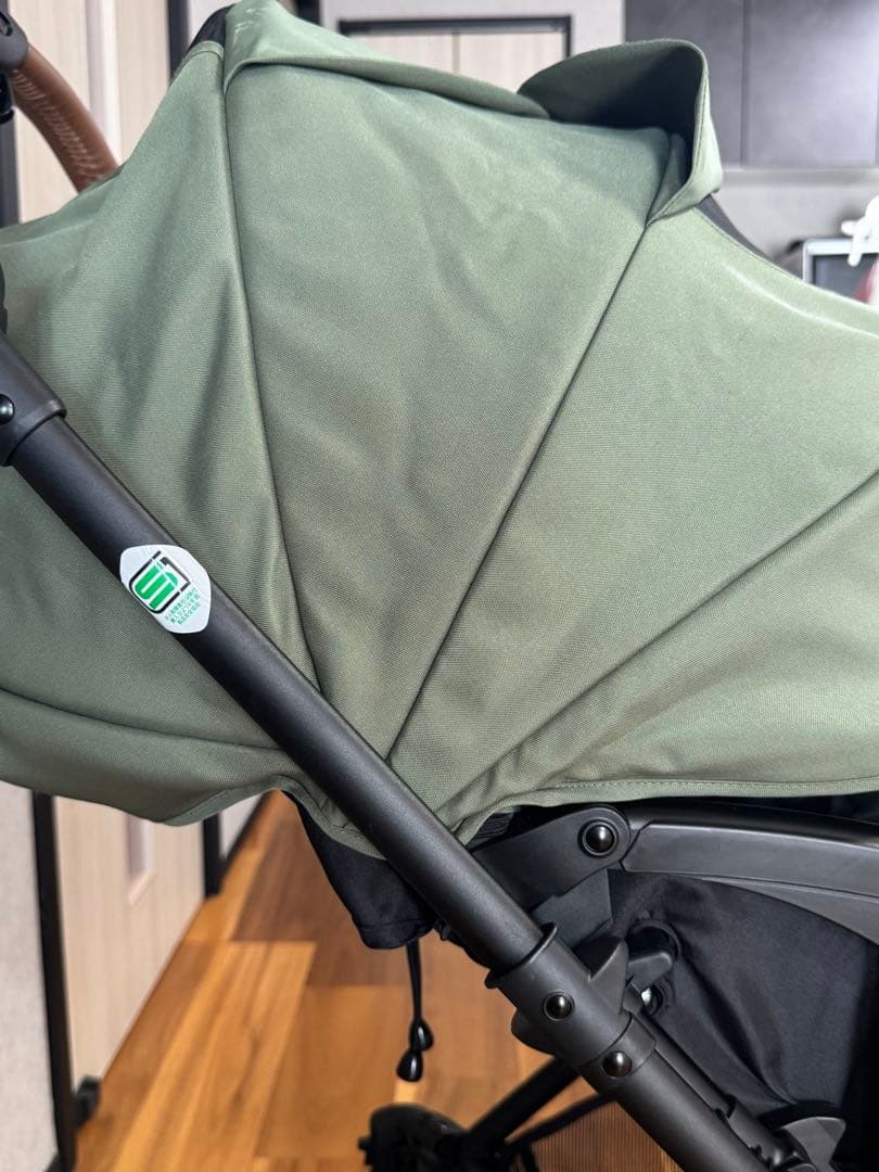 【超美品】Runfee Lino'n（ランフィ リノン）赤ちゃん本舗共同開発