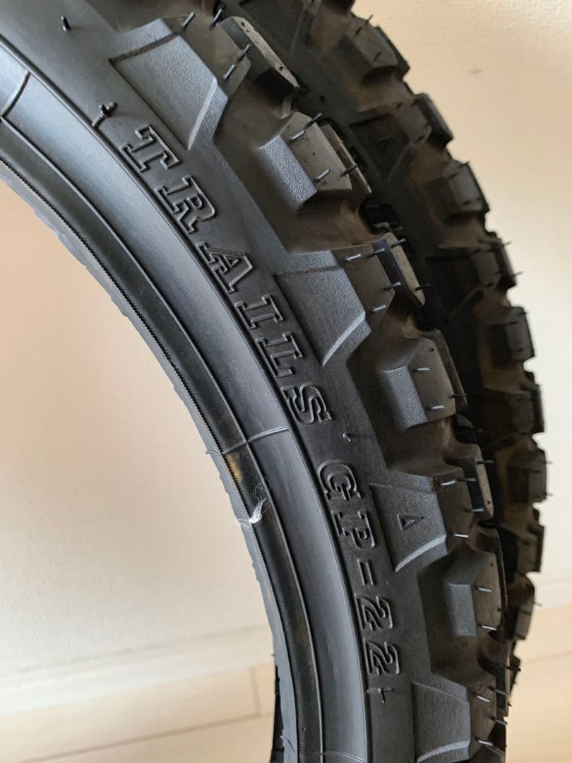 オフロードタイヤ IRC GP-22 180/90-17