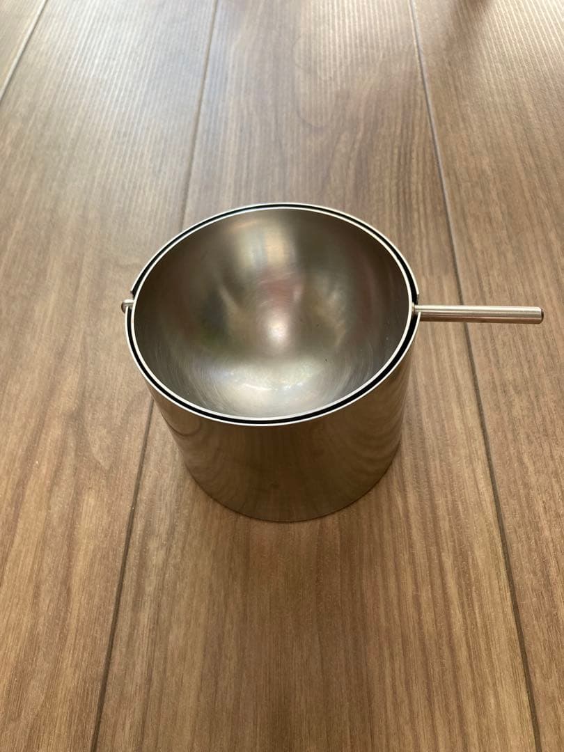 アルネ・ヤコブセン　stelton 灰皿