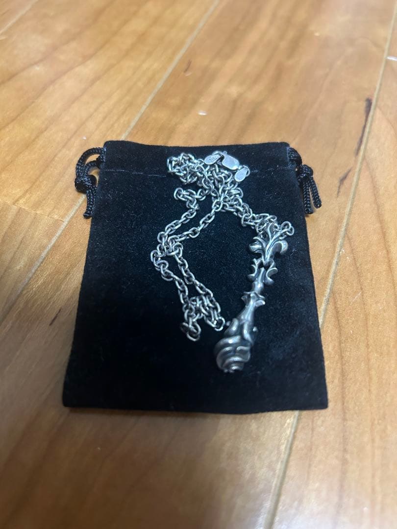 GACKT着　ダーツオブジゴロウ　ブルワーネックレス　GIGOR