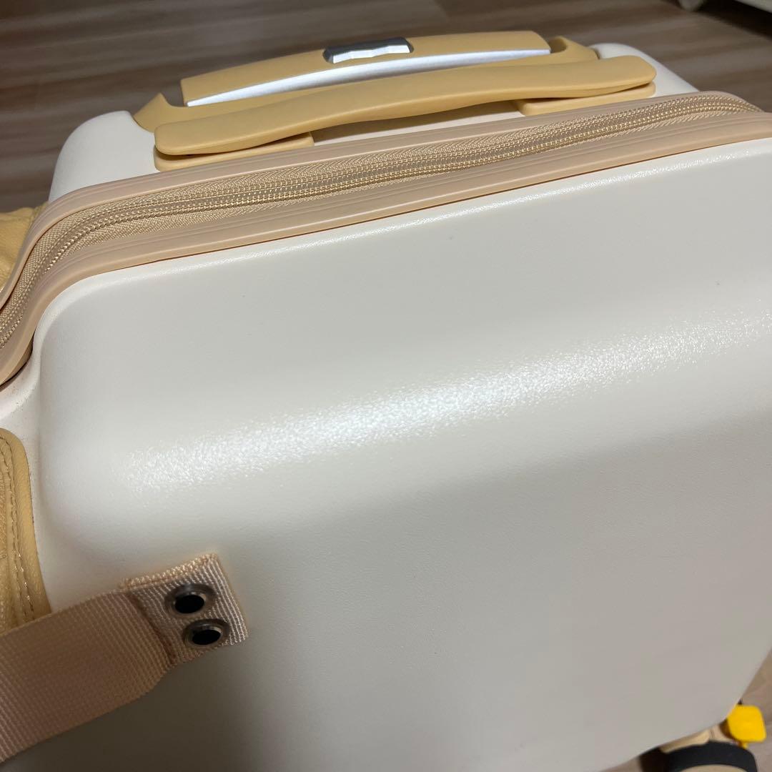 機内持ち込み可　ミニサイズ ベージュ　乗れるキャリーケース