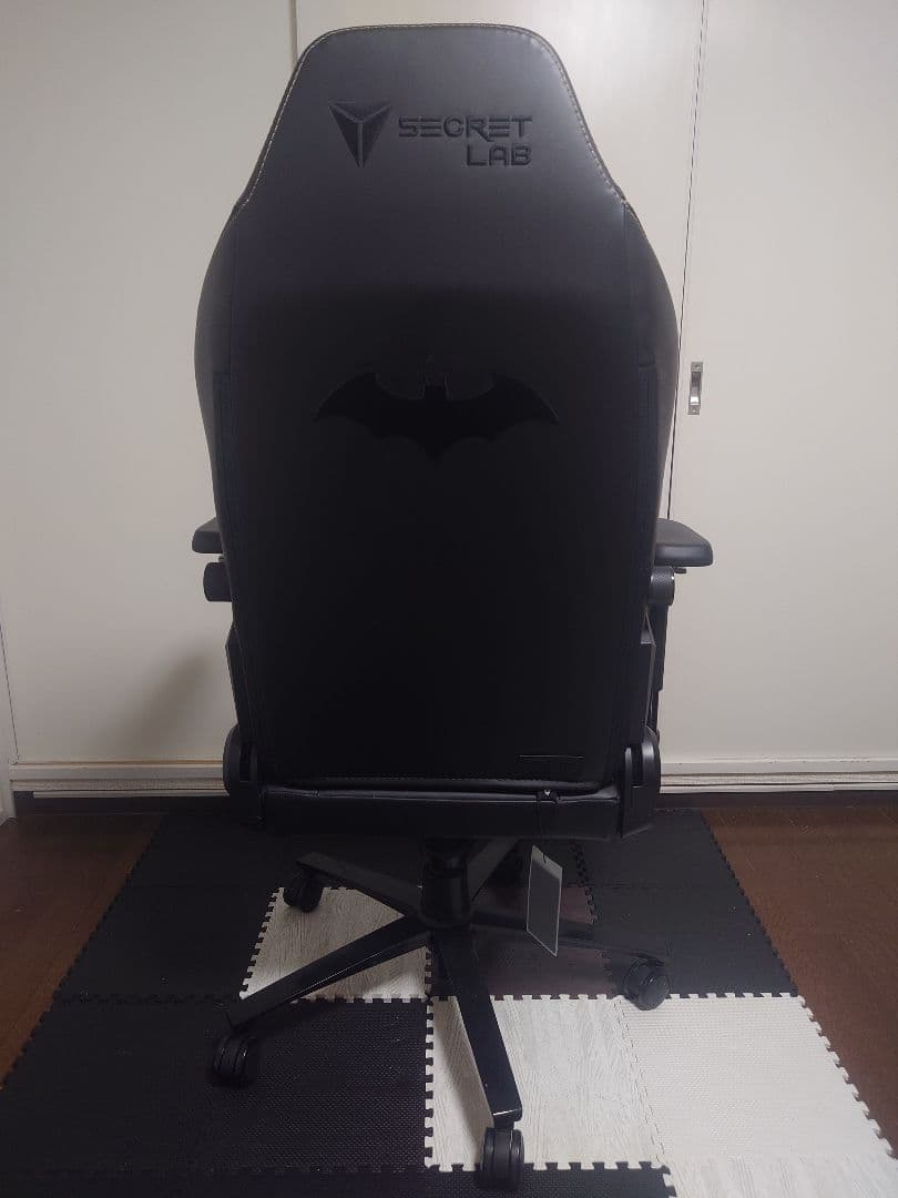 Secret Lab ゲーミングチェア ダークナイト